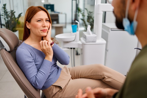 How An Emergency Dentist Treats A Dental Abscess